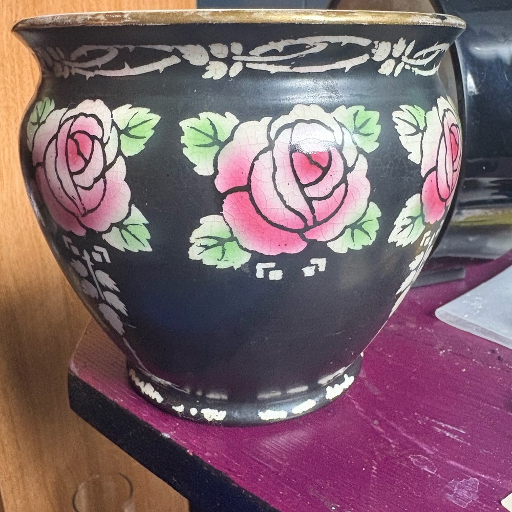 Shelley Black Vase with Pink Rose Design
